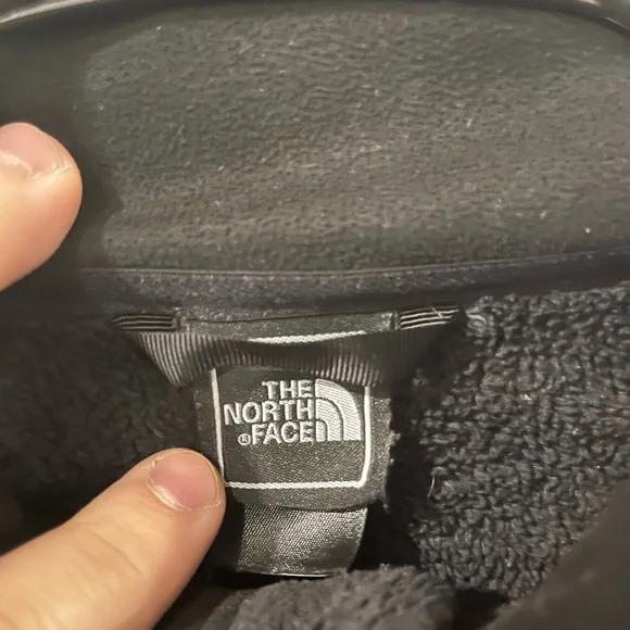 Women’s The North Face Fleece Jacket - Picture 3 of 6